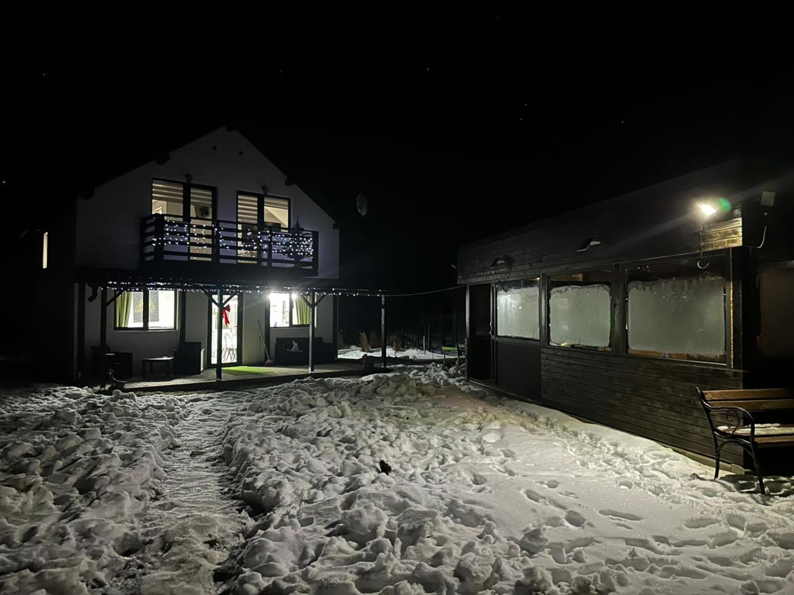 Vila Raisa Neagra Sarului Esterno foto