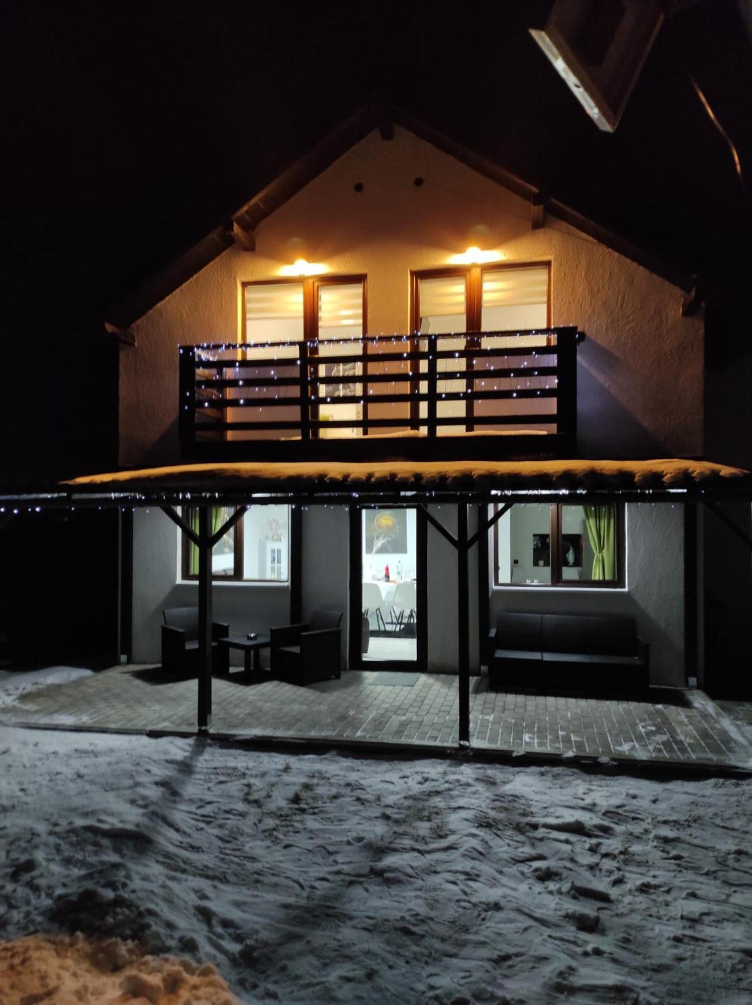 Vila Raisa Neagra Sarului Esterno foto